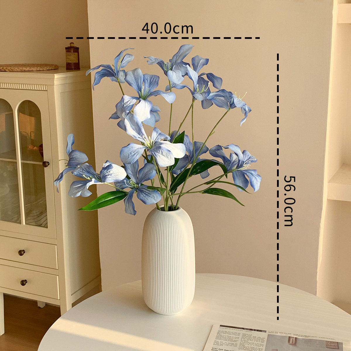 Floral decoration figurine