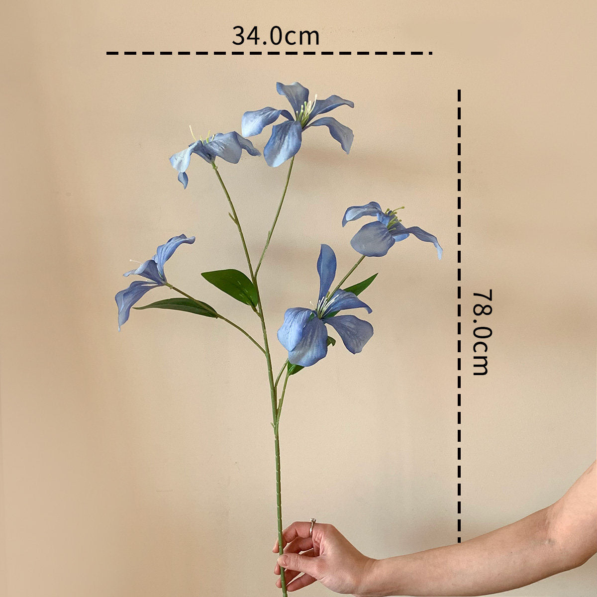 Floral decoration figurine
