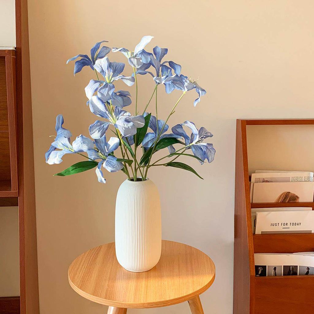 Floral decoration figurine