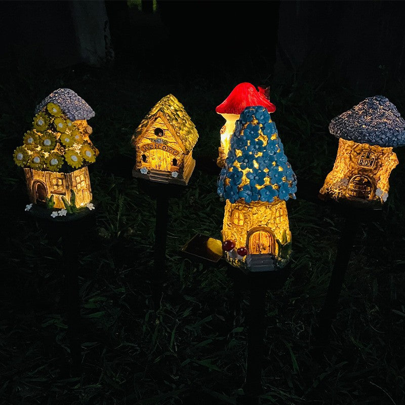 Solar Powered Resin House Garden Light with LED